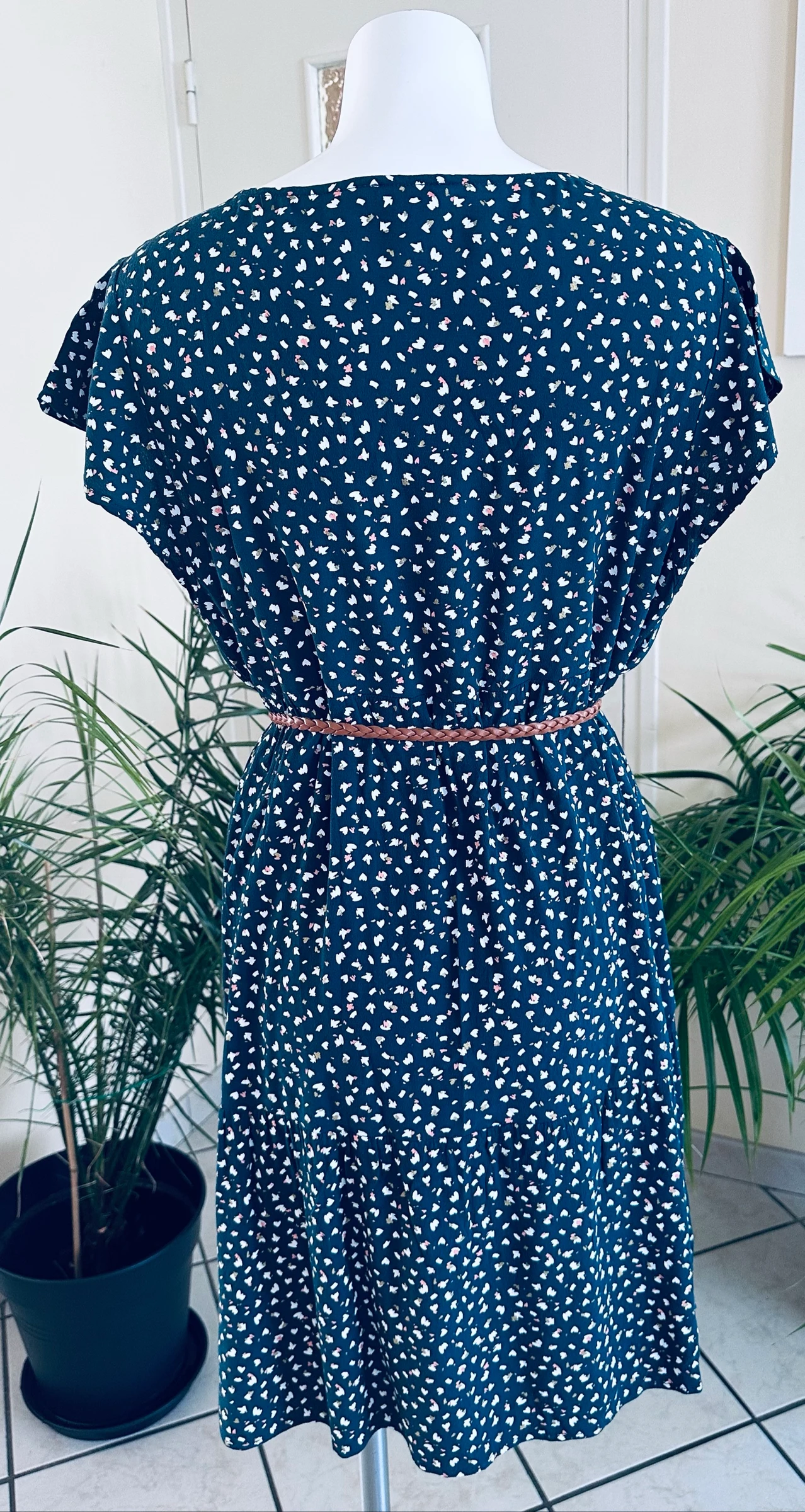 Flowy dress with dark green background print Size 46 (Excellent condition) – photo 8